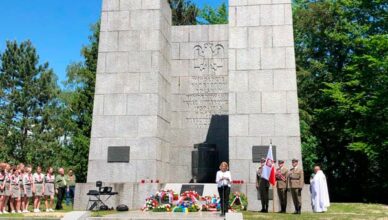 Rede beim Polnischen Denkmal im Lager Mauthausen
